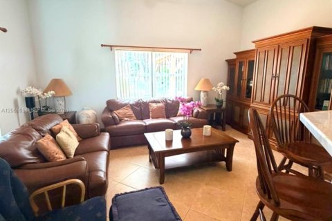 Casa en venta en Miramar, Florida, 3 dormitorios, 163.51 m2 № 2296022 - foto 5