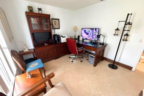 Casa en venta en Miramar, Florida, 3 dormitorios, 163.51 m2 № 2296022 - foto 9