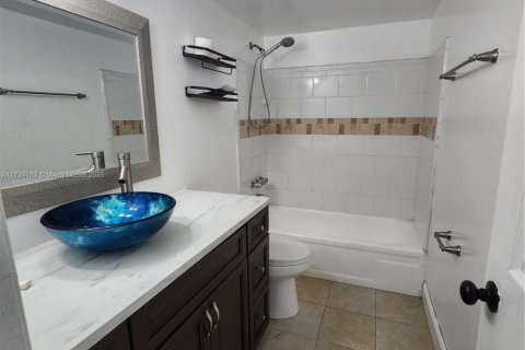 Condo in Fort Lauderdale, Florida, 1 bedroom  № 1475332 - photo 7