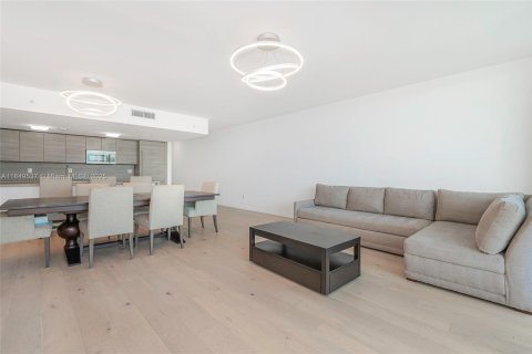 Купить кондоминиум в Санни-Айлс-Бич, Флорида 3 спальни, 158.4м2, № 2023066 - фото 12