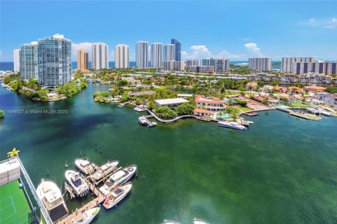 Купить кондоминиум в Санни-Айлс-Бич, Флорида 3 спальни, 158.4м2, № 2023066 - фото 9