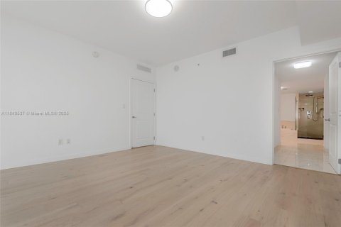 Купить кондоминиум в Санни-Айлс-Бич, Флорида 3 спальни, 158.4м2, № 2023066 - фото 24