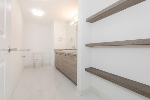 Купить кондоминиум в Санни-Айлс-Бич, Флорида 3 спальни, 158.4м2, № 2023066 - фото 19