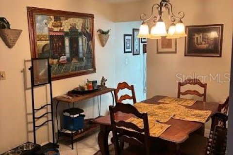 Condo in Leesburg, Florida, 2 bedrooms  № 1856509 - photo 13