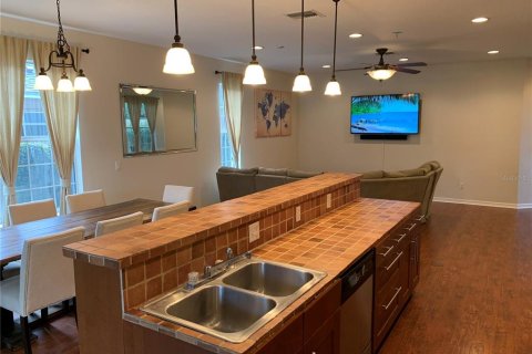 Casa en alquiler en Orlando, Florida, 3 dormitorios, 173.08 m2 № 1834956 - foto 2