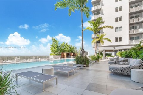 Apartment in Miami, Florida 3 bedrooms № 2081455 - photo 22