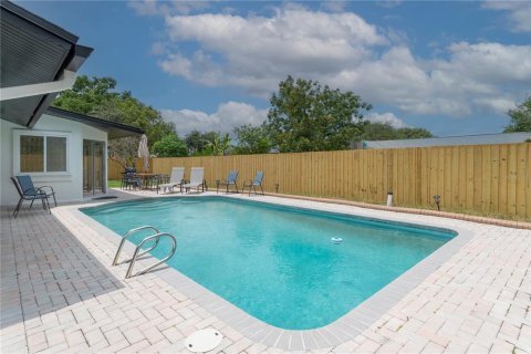 House in Orlando, Florida 4 bedrooms, 192.68 sq.m. № 1684677 - photo 20