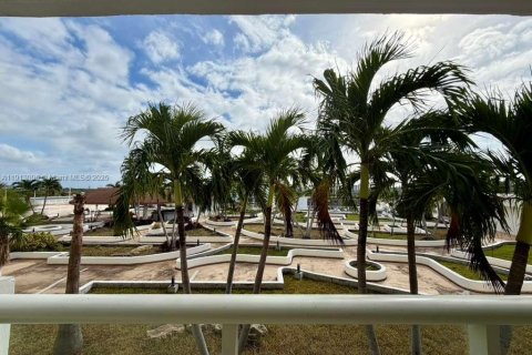 Condominio en alquiler en North Miami, Florida, 1 dormitorio, 68.75 m2 № 2013704 - foto 21