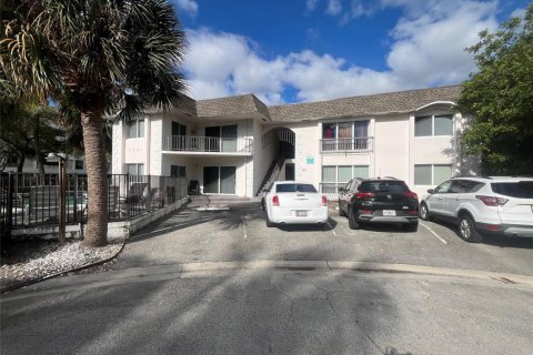 Appartement à Fort Lauderdale, Floride 2 chambres, 704.48 m2 № 2370588