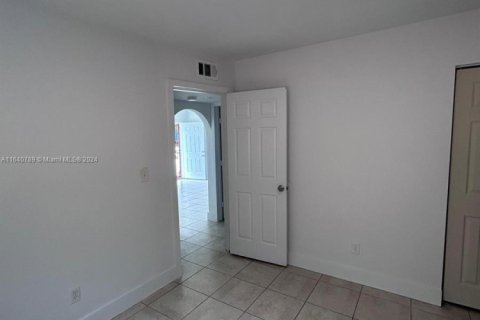 Propiedad comercial en venta en Miami, Florida, 132.85 m2 № 1698002 - foto 14