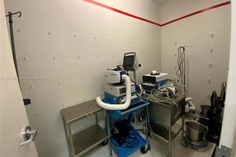 Immobilier commercial à vendre à Fort Myers, Floride № 2022360 - photo 29