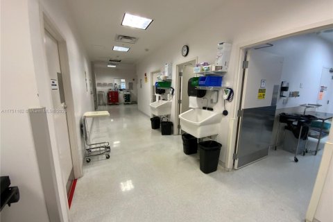 Immobilier commercial à vendre à Fort Myers, Floride № 2022360 - photo 30