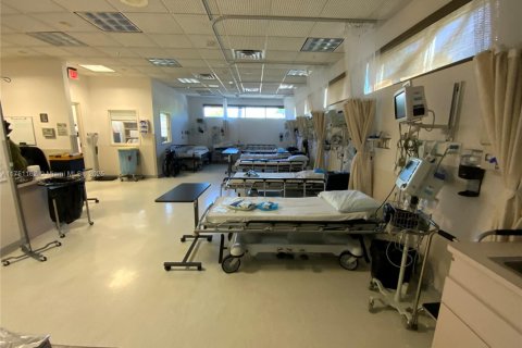 Immobilier commercial à vendre à Fort Myers, Floride № 2022360 - photo 22