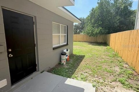 House in Tampa, Florida 3 bedrooms, 104.05 sq.m. № 2296997 - photo 28