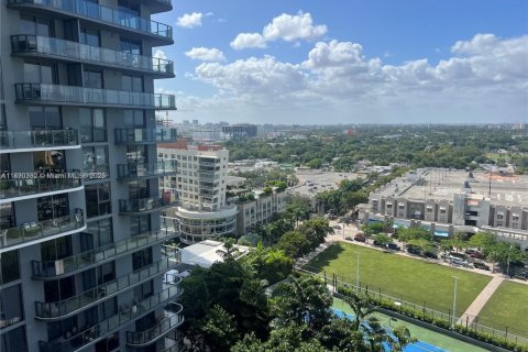 Condo in Miami, Florida, 1 bedroom  № 1944476 - photo 22