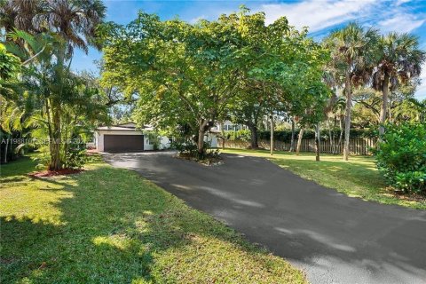 Villa ou maison à vendre à Fort Lauderdale, Floride: 5 chambres, 233.18 m2 № 2050441 - photo 27