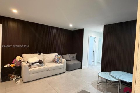 Villa ou maison à vendre à Fort Lauderdale, Floride: 5 chambres, 233.18 m2 № 2050441 - photo 11