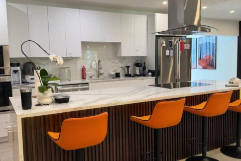 Villa ou maison à vendre à Fort Lauderdale, Floride: 5 chambres, 233.18 m2 № 2050441 - photo 5