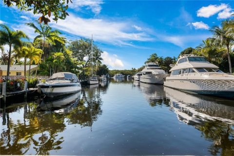 Villa ou maison à Fort Lauderdale, Floride 5 chambres, 233.18 m2 № 2050441