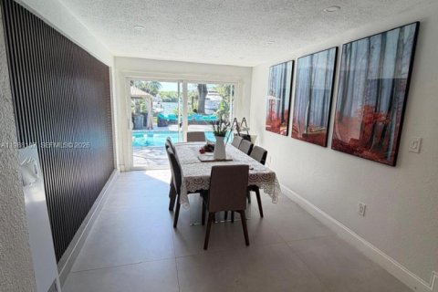 Villa ou maison à vendre à Fort Lauderdale, Floride: 5 chambres, 233.18 m2 № 2050441 - photo 12