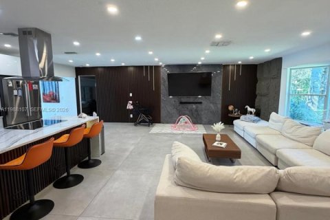 Villa ou maison à vendre à Fort Lauderdale, Floride: 5 chambres, 233.18 m2 № 2050441 - photo 3