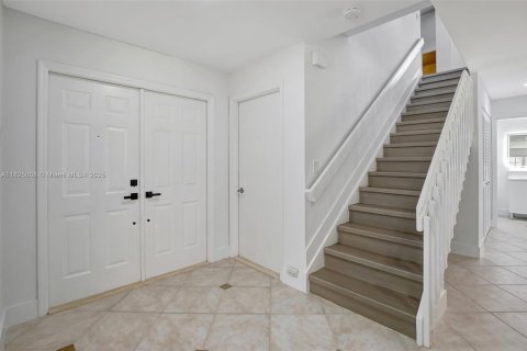 House in Plantation, Florida 4 bedrooms, 243.59 sq.m. № 1794078 - photo 22