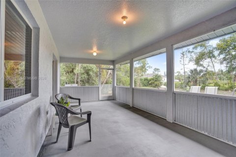 Casa en venta en Loxahatchee Groves, Florida, 4 dormitorios, 199.28 m2 № 2011727 - foto 3