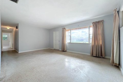 Casa en alquiler en Sarasota, Florida, 3 dormitorios, 124.12 m2 № 1884277 - foto 12