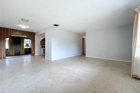 Casa en alquiler en Sarasota, Florida, 3 dormitorios, 124.12 m2 № 1884277 - foto 10