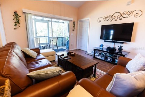 Condo in Palm Harbor, Florida, 2 bedrooms  № 1570281 - photo 24