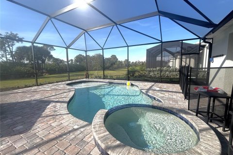 House in Venice, Florida 2 bedrooms, 171.87 sq.m. № 751528 - photo 2
