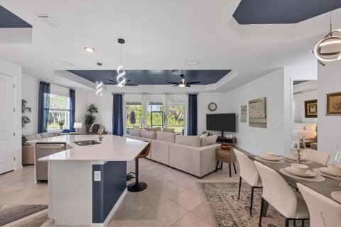 House in Venice, Florida 2 bedrooms, 171.87 sq.m. № 751528 - photo 4