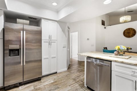 Casa en venta en Deltona, Florida, 3 dormitorios, 179.21 m2 № 2108965 - foto 17