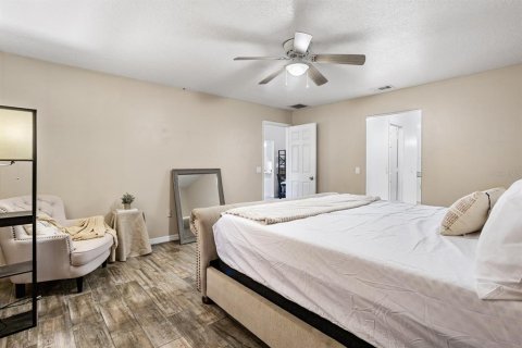 Casa en venta en Deltona, Florida, 3 dormitorios, 179.21 m2 № 2108965 - foto 26