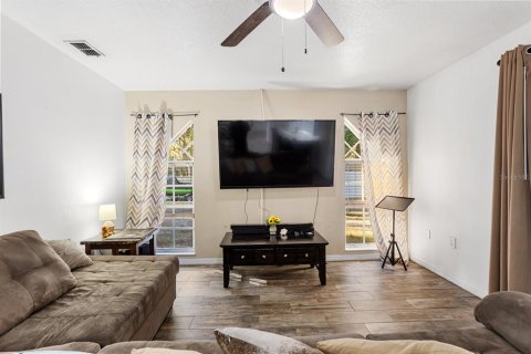 Casa en venta en Deltona, Florida, 3 dormitorios, 179.21 m2 № 2108965 - foto 21