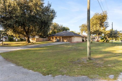 Casa en venta en Deltona, Florida, 3 dormitorios, 179.21 m2 № 2108965 - foto 8