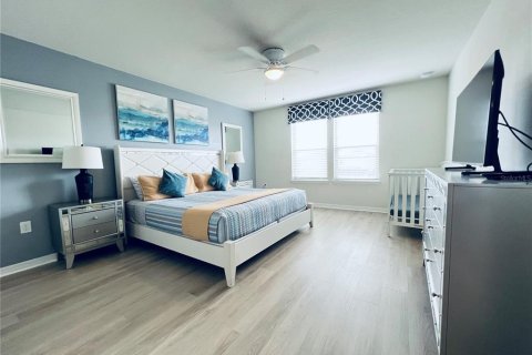 Adosado en venta en Kissimmee, Florida, 5 dormitorios, 210.24 m2 № 2204490 - foto 12