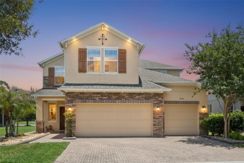 Villa ou maison à vendre à Orlando, Floride: 4 chambres, 272.11 m2 № 2147762 - photo 2