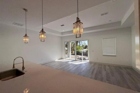 House in North Port, Florida 3 bedrooms, 170.94 sq.m. № 1906315 - photo 4