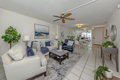 Copropriété à vendre à Venice, Floride: 2 chambres, 83.61 m2 № 2389326 - photo 9