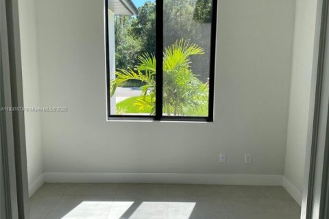 Villa ou maison à vendre à Lehigh Acres, Floride: 3 chambres, 147.71 m2 № 1950603 - photo 15