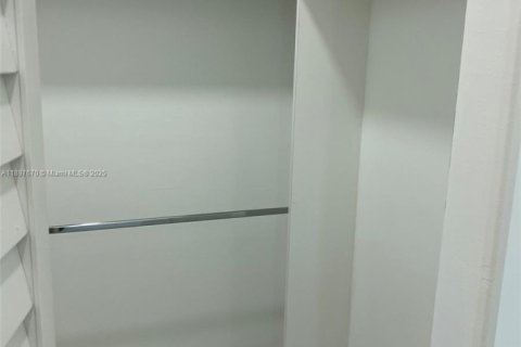 Villa ou maison à vendre à Lehigh Acres, Floride: 3 chambres, 147.71 m2 № 1950603 - photo 30