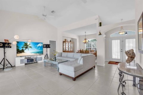 Casa en venta en Port Charlotte, Florida, 3 dormitorios, 197.88 m2 № 1690760 - foto 9