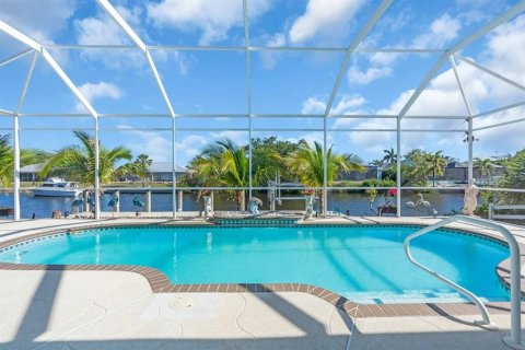 Casa en venta en Port Charlotte, Florida, 3 dormitorios, 197.88 m2 № 1690760 - foto 30