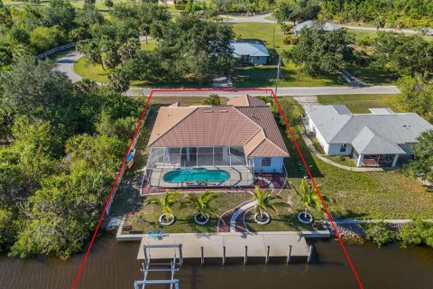 Casa en venta en Port Charlotte, Florida, 3 dormitorios, 197.88 m2 № 1690760 - foto 4