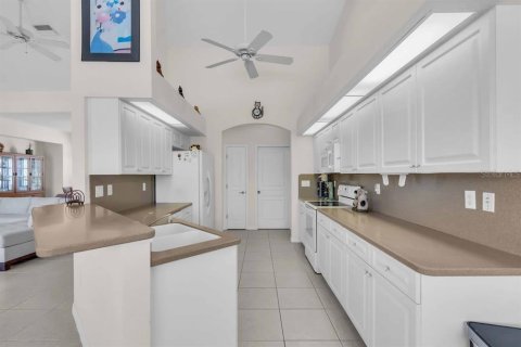 Casa en venta en Port Charlotte, Florida, 3 dormitorios, 197.88 m2 № 1690760 - foto 15