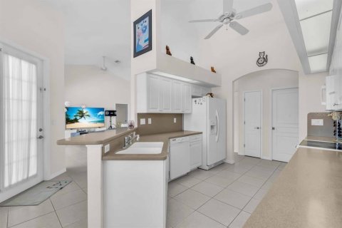 Casa en venta en Port Charlotte, Florida, 3 dormitorios, 197.88 m2 № 1690760 - foto 16