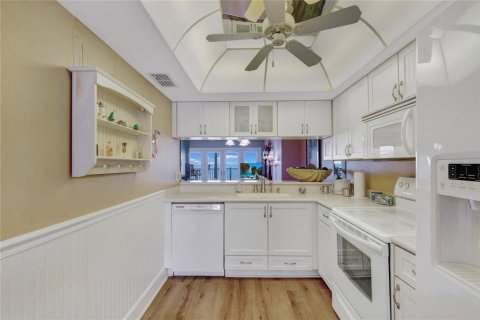 Condominio en venta en Clearwater, Florida, 2 dormitorios, 128.67 m2 № 1906523 - foto 13