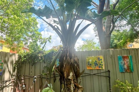 Townhouse in Florida City, Florida 3 bedrooms, 141.86 sq.m. № 2013210 - photo 23