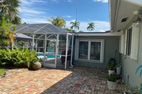 Villa ou maison à louer à Hollywood, Floride: 3 chambres, 205.78 m2 № 1975265 - photo 25